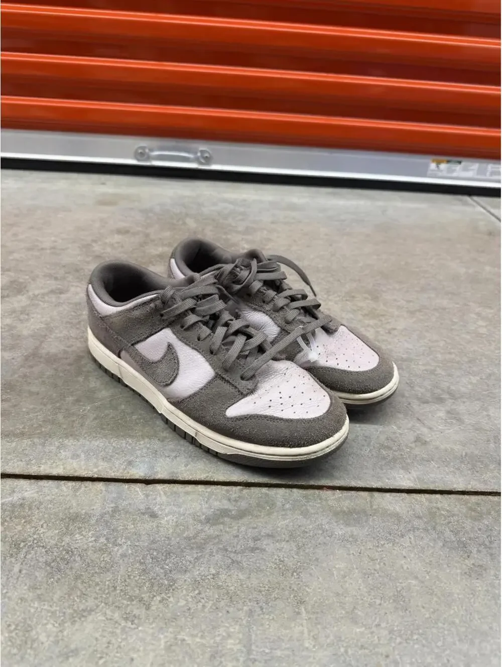 ike dunk low se platinum violet cave stone skate shoes size 9.5 MENS